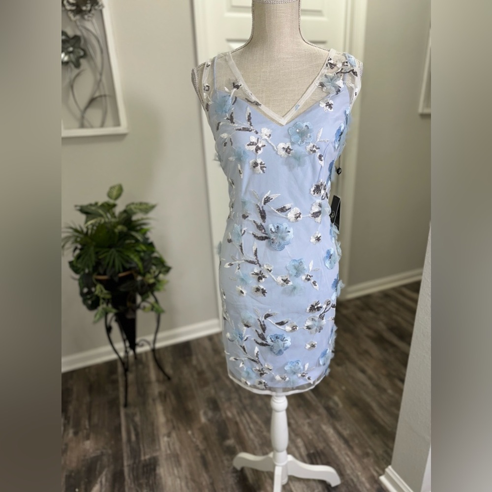 Adrianna Papell Embroidered Baby Blue Floral Sequin Cocktail Dress Size 8